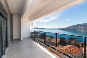 Na prodaju luksuzan dvosoban stan – Topla, Herceg Novi (86m²)
